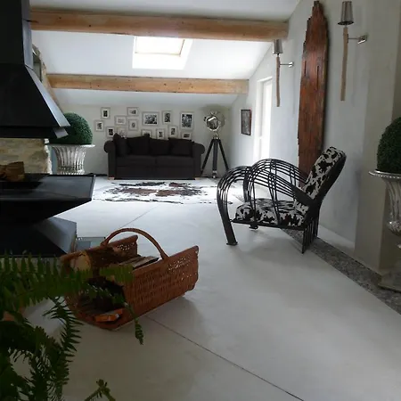 Villa Bergerie Truphemus De *